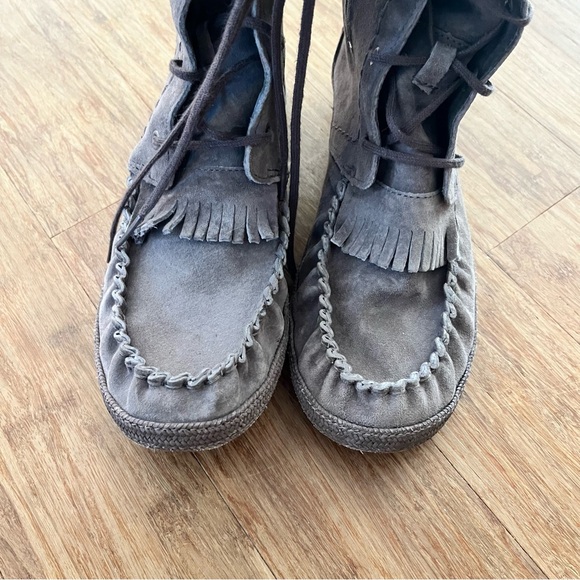 UGG Somaya Suede Grey/Beige Front Lace Side Zip Moccasin Boots, Sz 8.5 - Picture 3 of 16